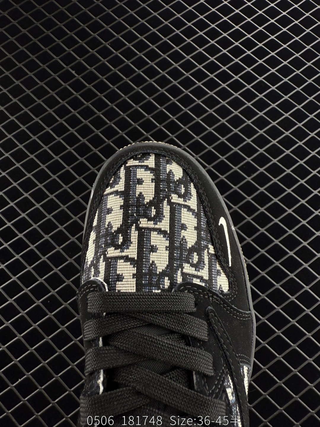 Travis Scott x Air Jordan 1 ” Reverse Mocha “